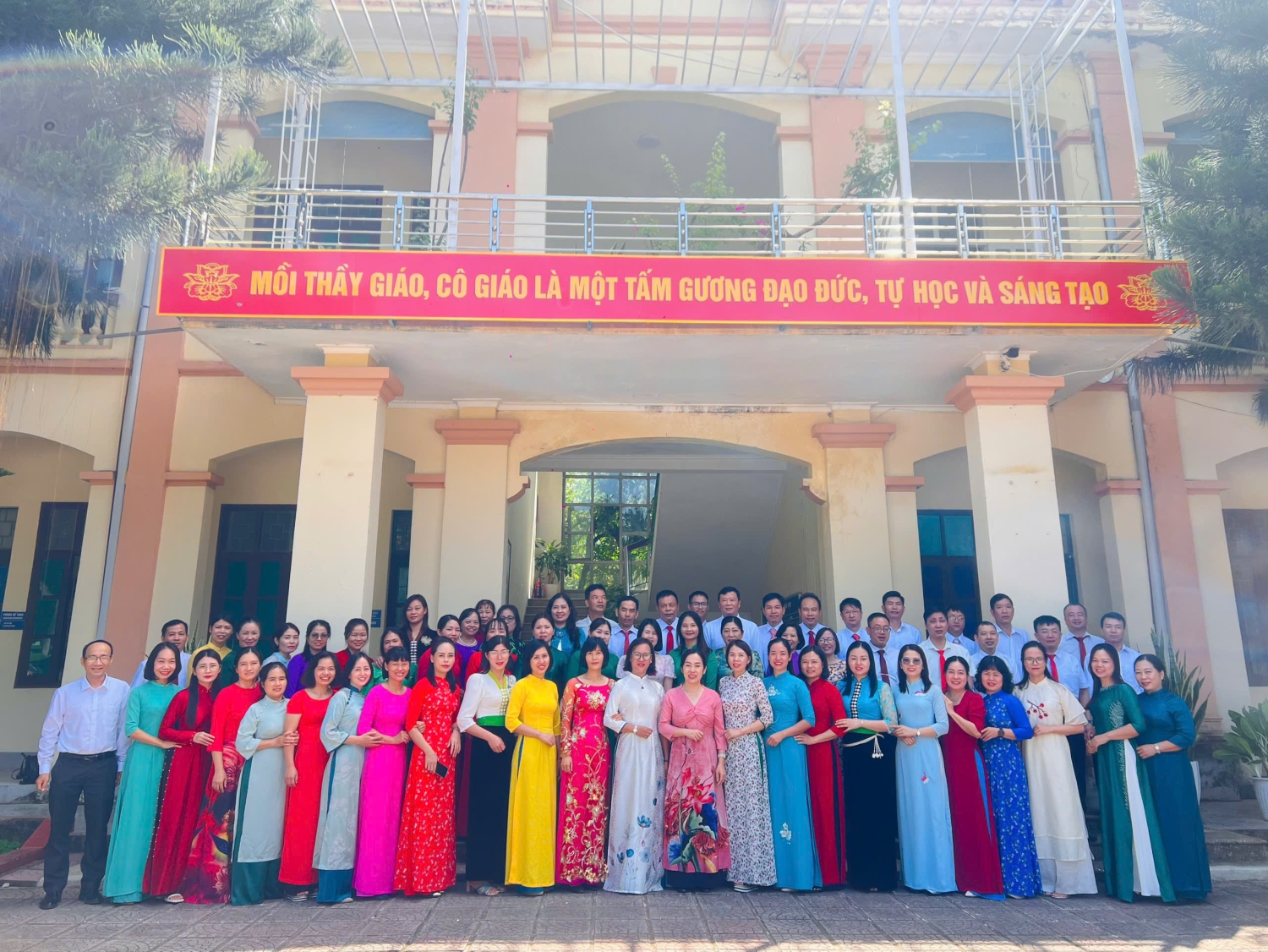 Toàn thể VC NLĐ