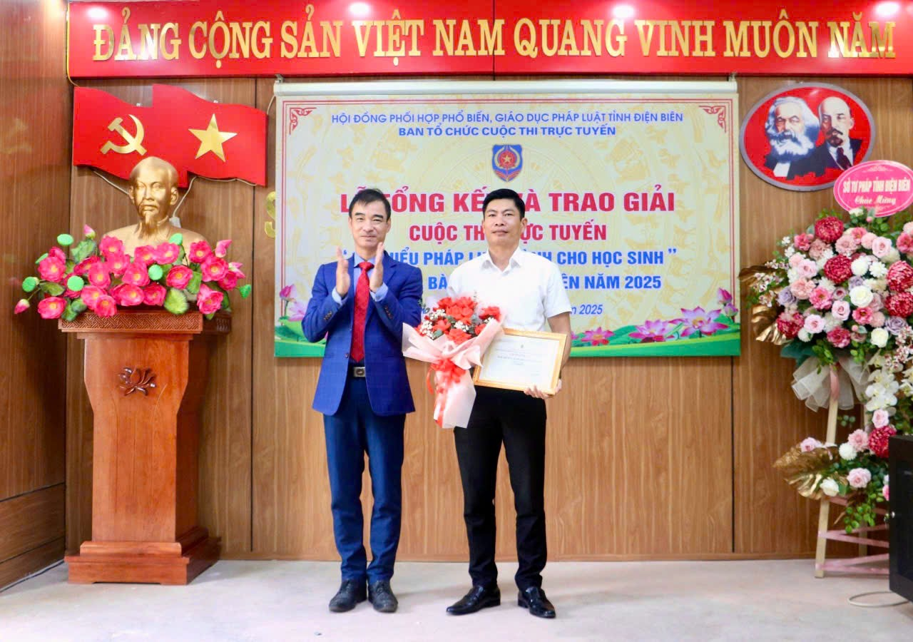 Cuộc thi Tìm hiểu pháp luật (2)