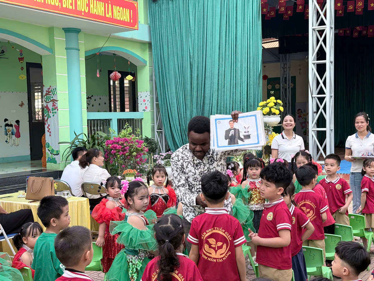 English MN Tuần Giáo 5