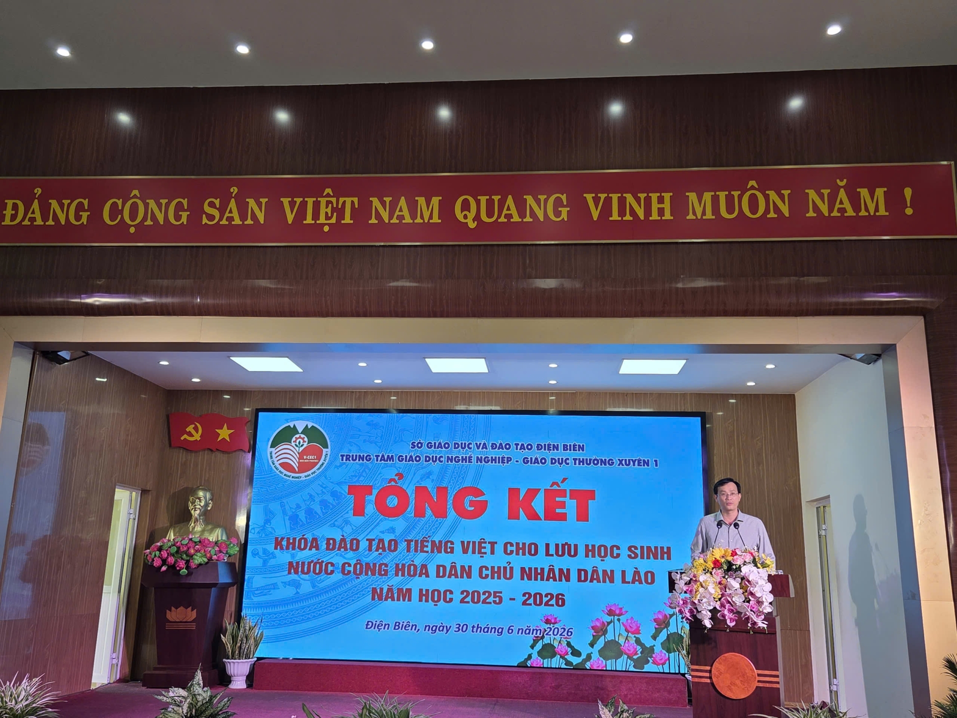 (Ảnh đc Trần Đăng Ninh – Phó giám đốc Sở GD&ĐT phát biểu)